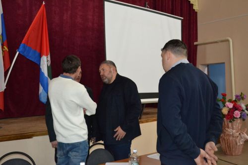 Пассивность кураловцев в решении местных вопросов настораживает