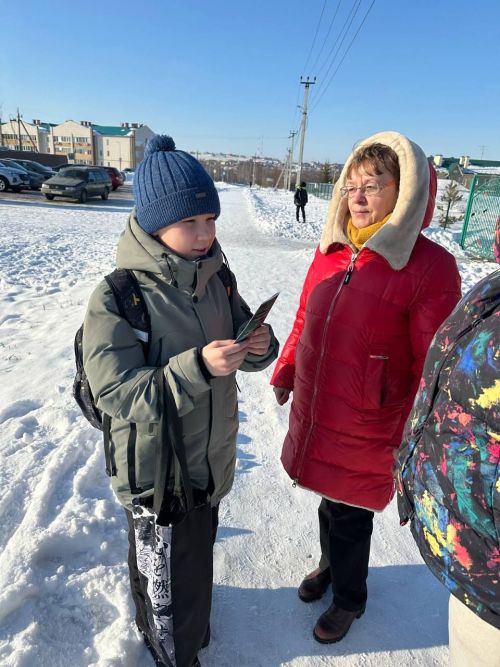В Верхнем Услоне к Дню герба Татарстана прошла уличная акция