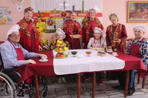 В Верхнеуслонском Доме-интернате пекли символы Масленицы