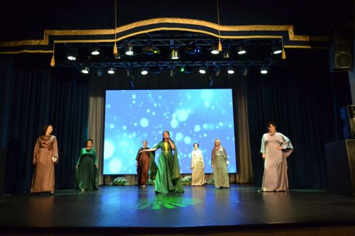 Женщины, меняющие мир: в Верхнем Услоне прошел конкурс красоты