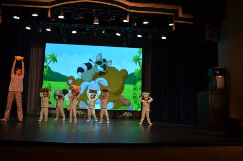 Женщины, меняющие мир: в Верхнем Услоне прошел конкурс красоты