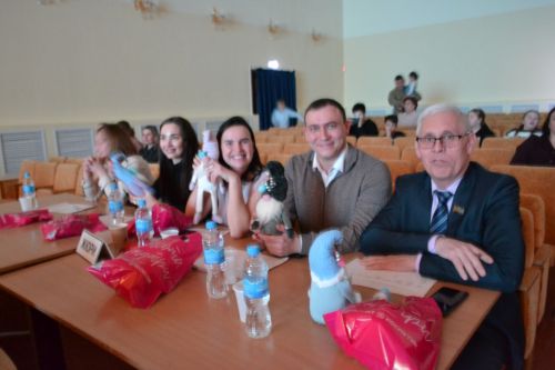 Женщины, меняющие мир: в Верхнем Услоне прошел конкурс красоты