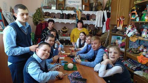 В Кильдееве прошел мастер-класс по изготовлению куклы-сороки
