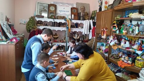 В Кильдееве прошел мастер-класс по изготовлению куклы-сороки