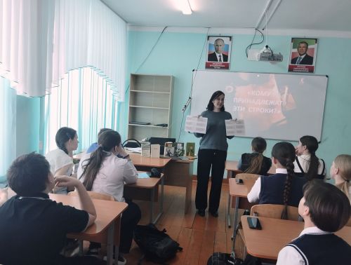 «И будут вечно живы в памяти…»: поэзия военных лет для школьников