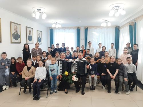 Виктор и Ольга Киреевы выступили в Пестрецах
