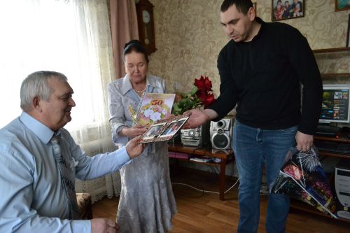 Супруги Толстиковы из Макулова отметили золотую свадьбу