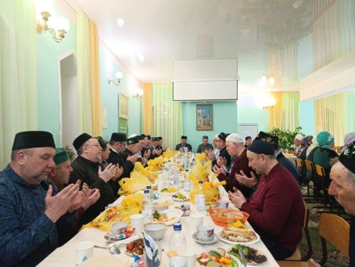 В Верхнеуслонской мечети состоялся районный ифтар