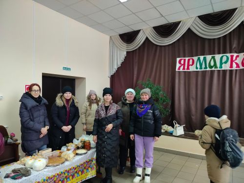 В Макулове прошли народные гуляния в честь Масленицы