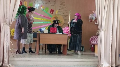 Кильдеевские артисты подарили жителям Ямбулатова концерт «23+8»