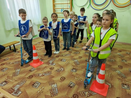 Профилактическая беседа по ПДД прошла в Верхнеуслонской «Радуге»