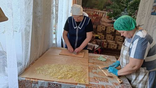 Жители села Кильдеево собрали гуманитарную помощь для солдат СВО