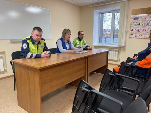 Верхнеуслонским дорожникам напомнили о соблюдении ПДД