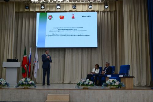 Верхнеуслонский район посетил министр образования и науки Республики Татарстан