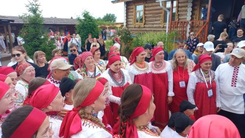 Фольклорный праздник «Каравон» в Лаишевском районе собрал тысячи гостей