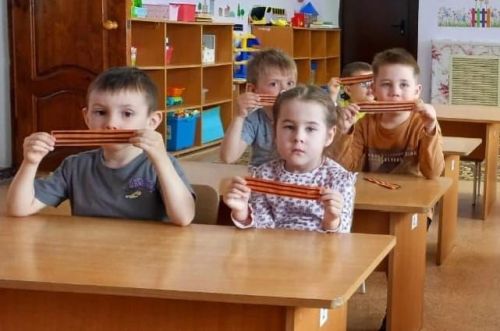 “Салават күпере” балалары Георгий тасмасы ясадылар