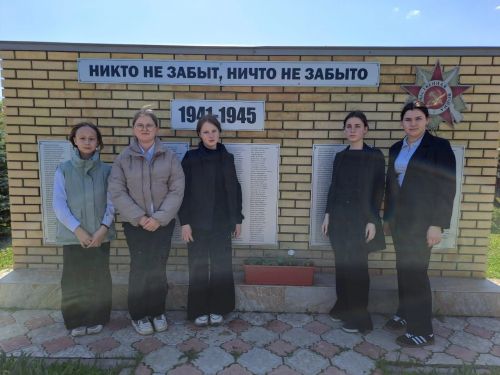 Татар Борнашында Хәтер урыннарын чистарттылар