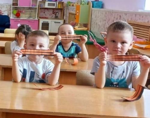 “Салават күпере” балалары Георгий тасмасы ясадылар
