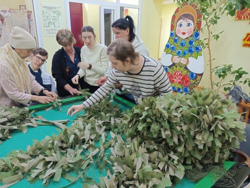 В Верхнеуслонском районе ребята с ОВЗ создают маскировочные сети