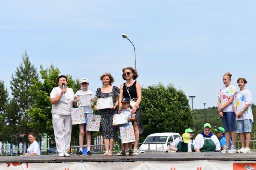 День защиты детей в Верхнем Услоне: яркий праздник для всей семьи