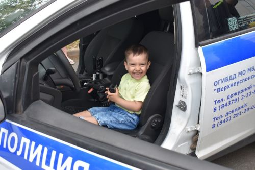 День защиты детей в Верхнем Услоне: яркий праздник для всей семьи