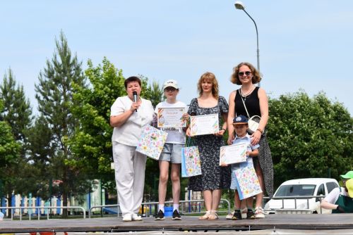 День защиты детей в Верхнем Услоне: яркий праздник для всей семьи