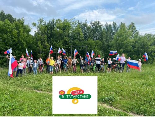 В Макулове прошел велопробег к Дню России