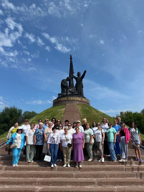 Сотрудники «Островка надежды» познакомились с культурным наследием Чебоксар