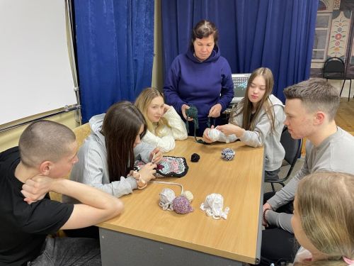 От старых вещей к новым шедеврам: как в Маматкозино учат экологичному рукоделию