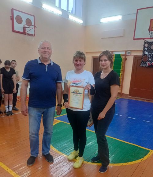 В Верхнеуслонском районе в честь Дня молодежи прошел турнир по волейболу