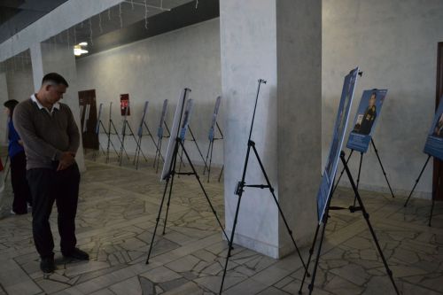 В Верхнем Услоне открылась патриотическая выставка «Отец Героя»