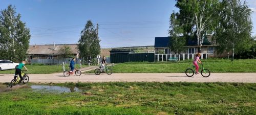 «Мой друг велосипед»: в Кильдеевском СДК отметили Всемирный день велосипеда