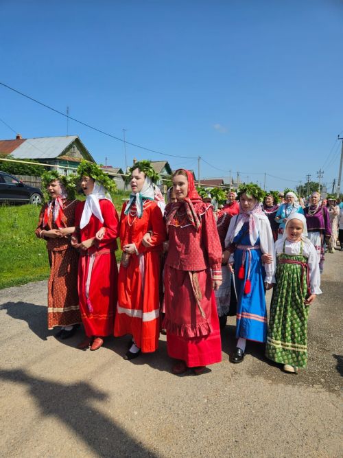 В Верхнеуслонском районе отмечают День Святой Троицы