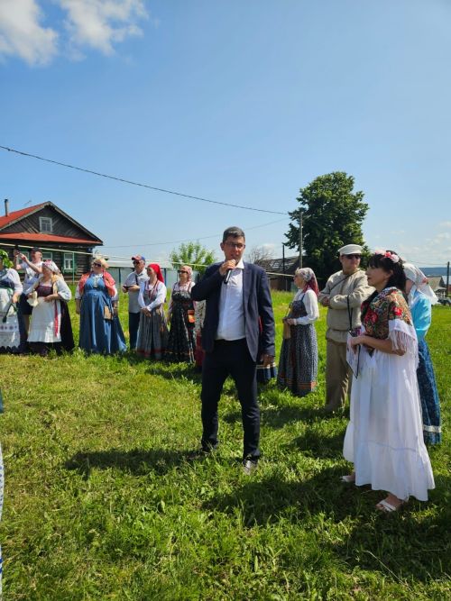 В Верхнеуслонском районе отмечают День Святой Троицы