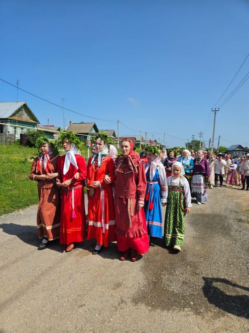 В Верхнеуслонском районе отмечают День Святой Троицы