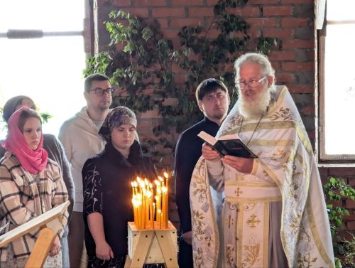 В селе Кильдеево после 90 лет забвения возобновились службы в старинном храме