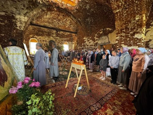 В селе Кильдеево после 90 лет забвения возобновились службы в старинном храме