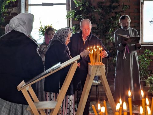 В селе Кильдеево после 90 лет забвения возобновились службы в старинном храме