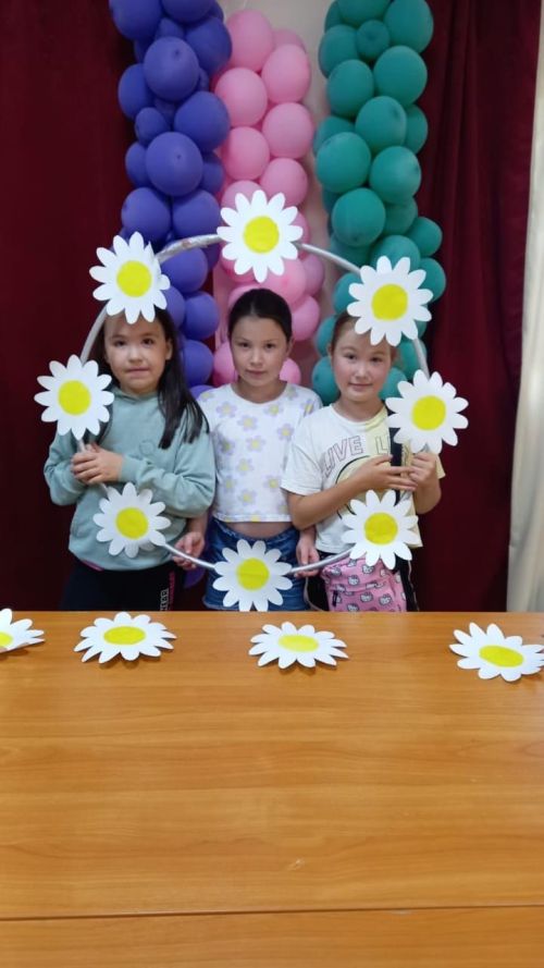 Вахит авылы балалары ромашкалы бәхеткә ия булдылар