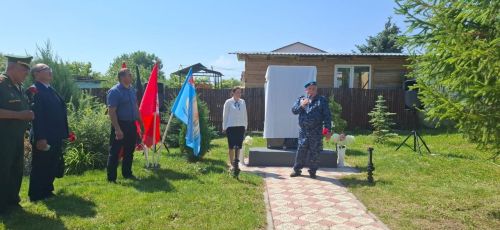 В Татарском Бурнашеве открыли мемориал ветеранам и участникам боевых действий
