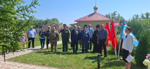 В Татарском Бурнашеве открыли мемориал ветеранам и участникам боевых действий
