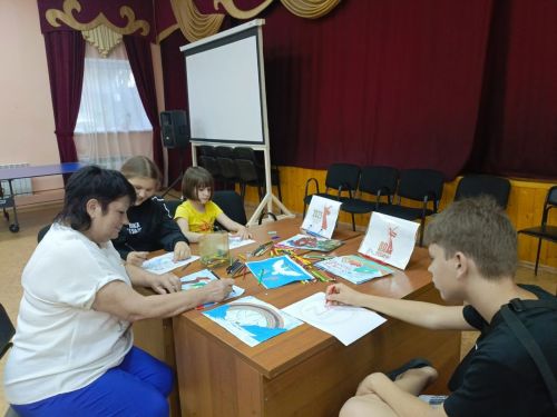 Юные художники Кильдеево прославили защитников Родины в творчестве