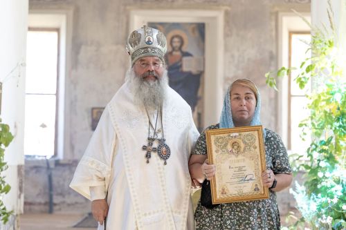 Митрополит Кирилл совершил богослужение в старинном храме Тихого Плёса