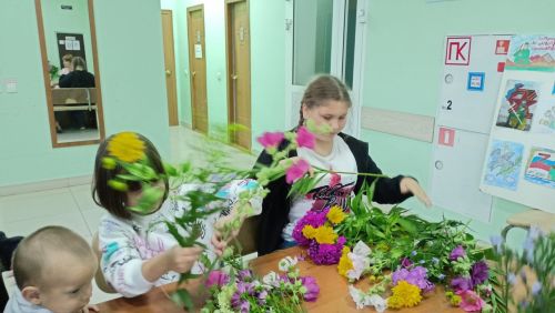 «Букет счастья» собрали юные флористы в Кильдеево
