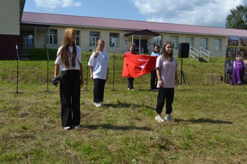 Надо корни возрождать: В Набережных Морквашах прошел фестиваль окрошки