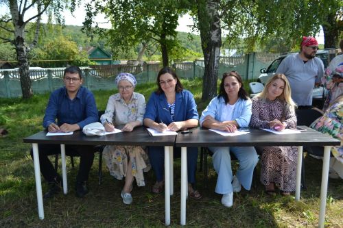 Надо корни возрождать: В Набережных Морквашах прошел фестиваль окрошки