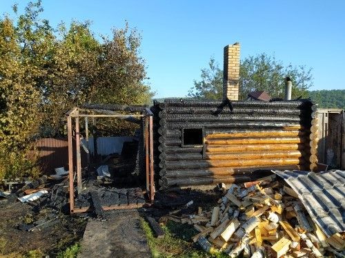 В Верхнеуслонском районе сгорели две бани