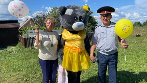 «Островок надежды» устроил праздник для особенных детей на дому