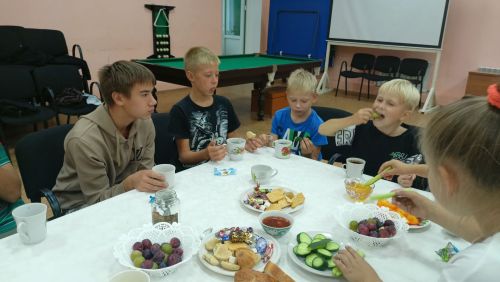 Фольклорные посиделки у самовара прошли для школьников в Татарстане