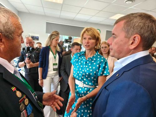 Салат для министра: как матюшинские школьники покорили аграрный форум